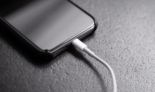 iphone battery replacement center in qatar